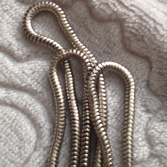 Black Satin rayon purse with 2 straps - Picture 5 of 7